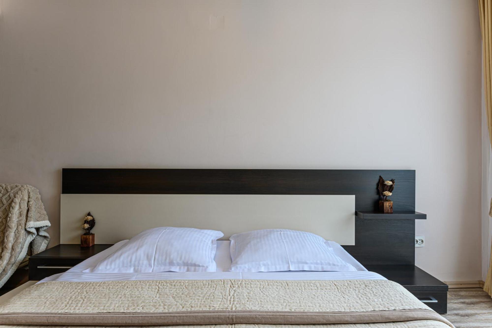 Casa Ramino Hotel Busteni Ngoại thất bức ảnh