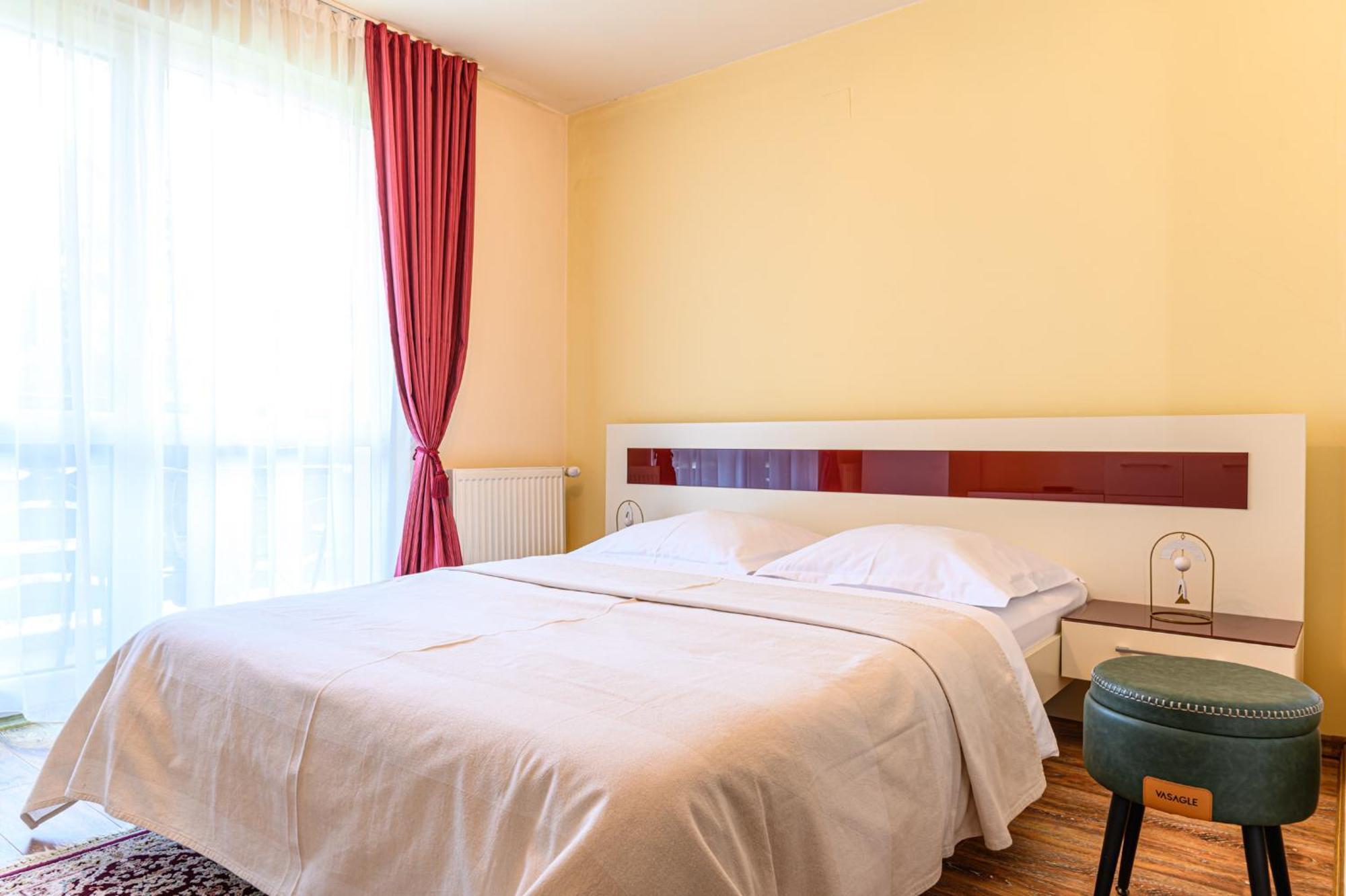 Casa Ramino Hotel Busteni Ngoại thất bức ảnh