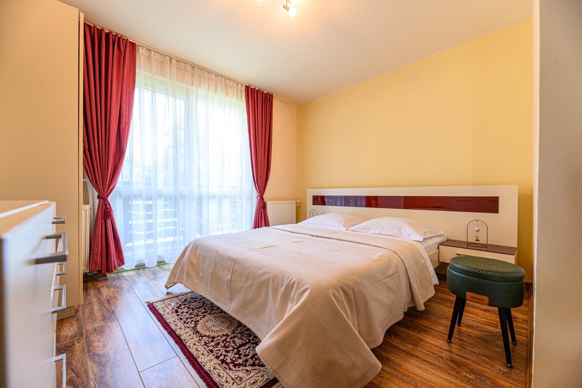Casa Ramino Hotel Busteni Ngoại thất bức ảnh